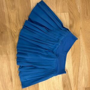Aerie pleated skirt